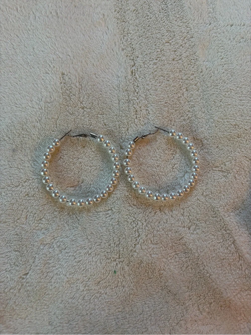 Forever 21 Pearl Beaded Hoop Earrings - White